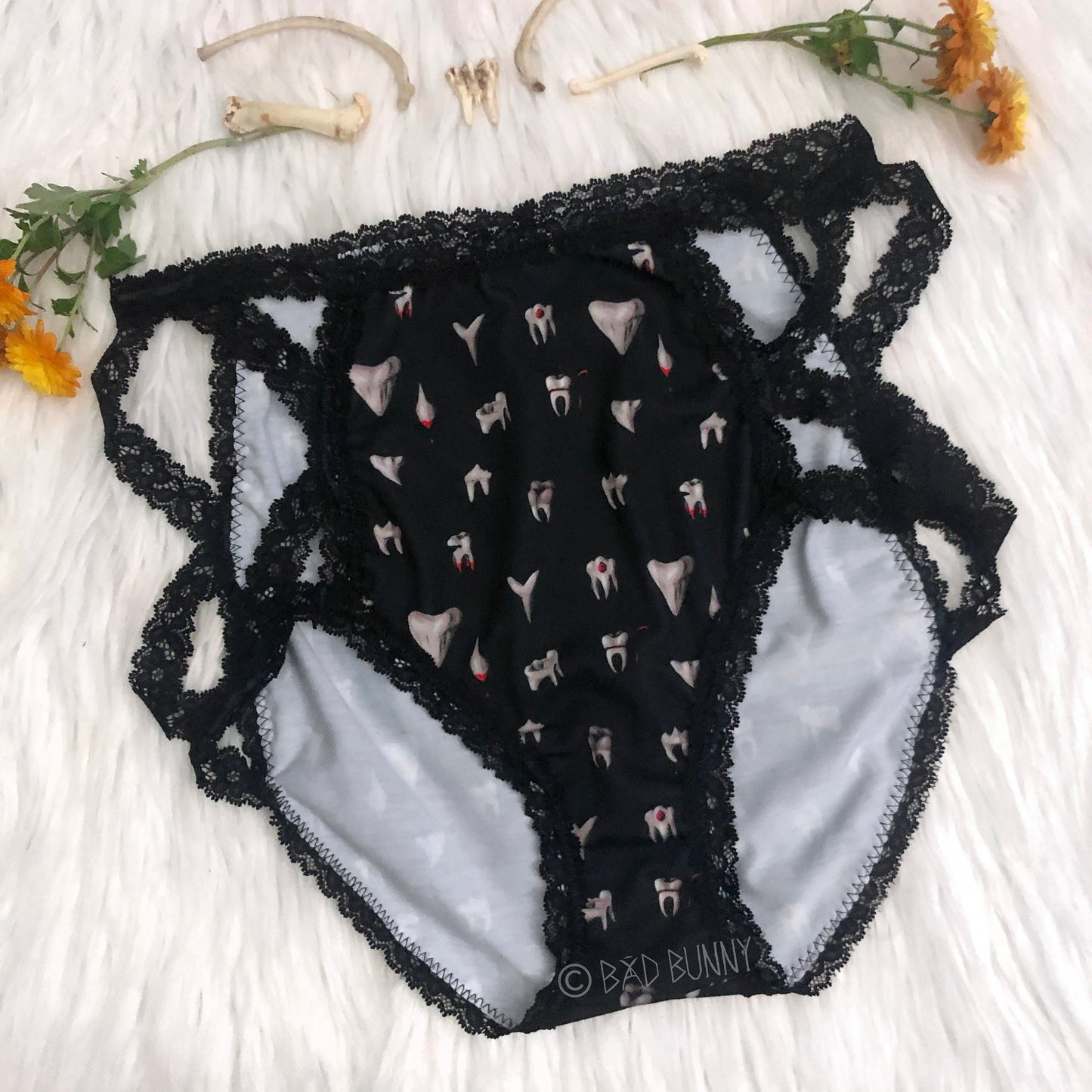 Lace High-waisted Undies - Black Teeth - MTO